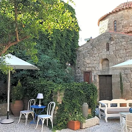 Saint Artemios Boutique Hotel 4*